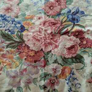 Ralph Lauren Vintage king pillow case in riotous floral bouquet.